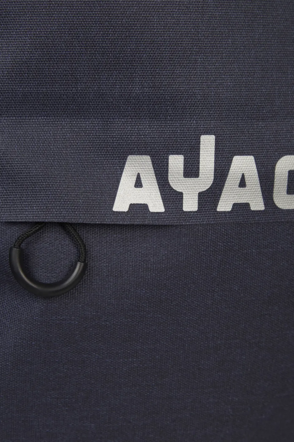 Ayacucho Laatu Pannier Met Laptopvak Fietstas Achter