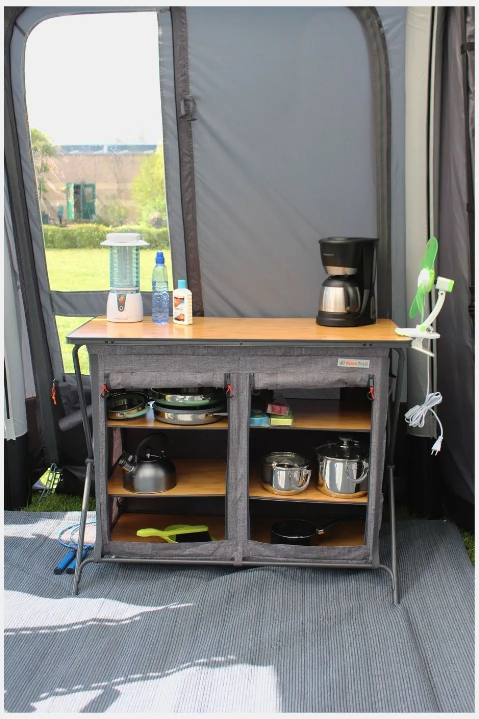 Eurotrail Nova Forano Campingkast